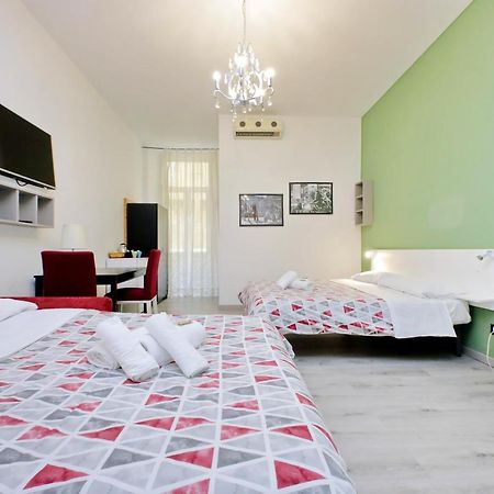Lucky Holiday Rooms Рим Екстериор снимка